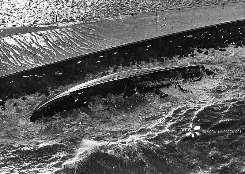 拖网渔船悲剧图片素材