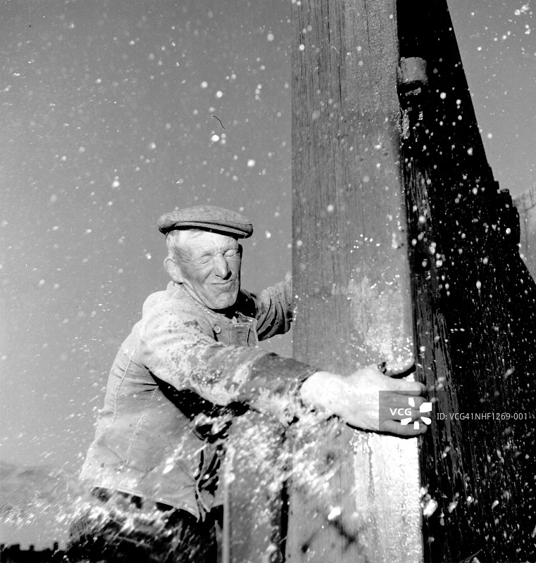 堤坝看守人图片素材