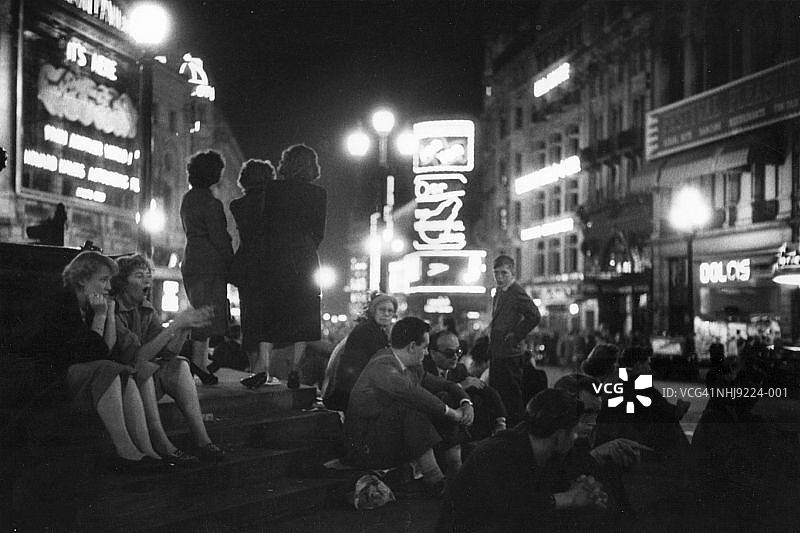 皮卡迪利圆环图片素材