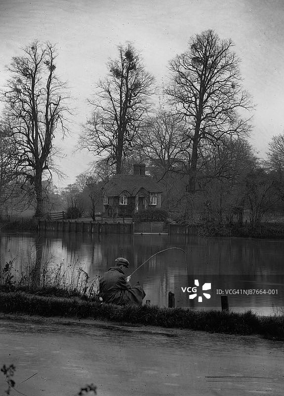 孤独的渔夫图片素材