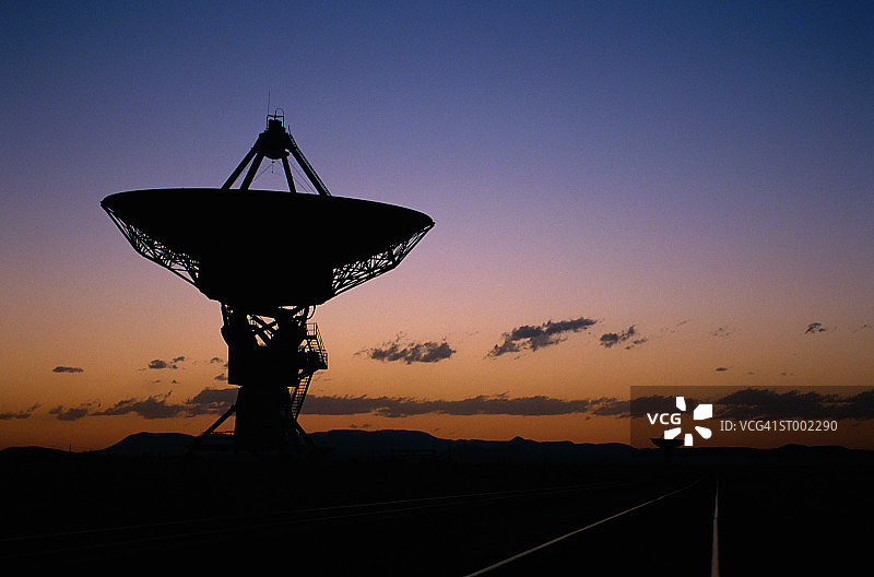 射电望远镜轮廓图片素材