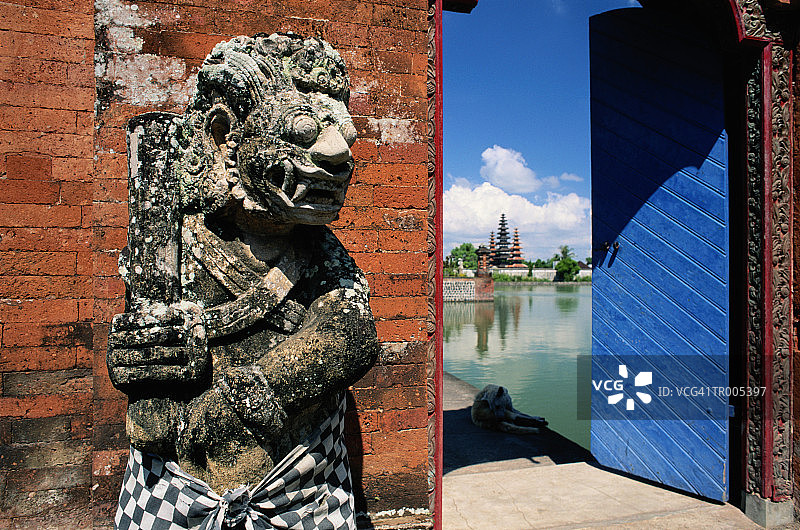 印度尼西亚玛尤拉水宫之门图片素材