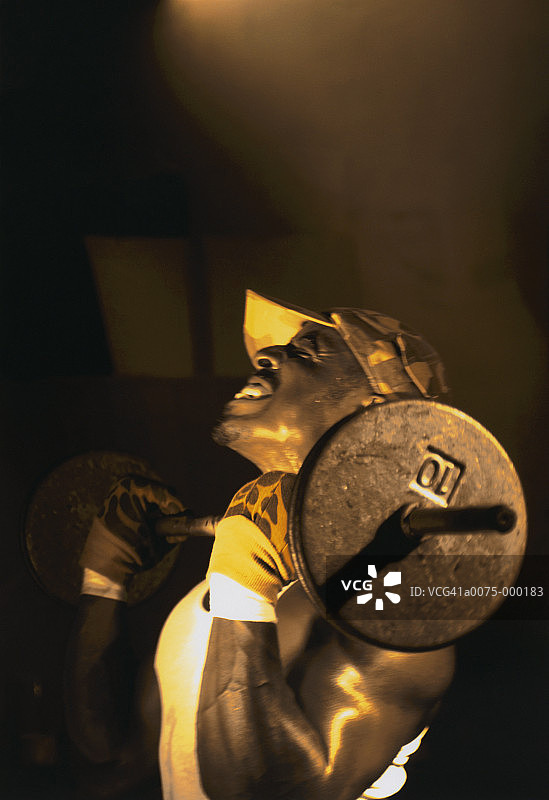 男人举重图片素材