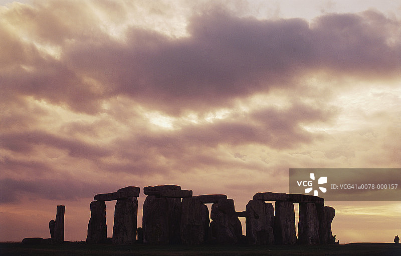 日落时分的巨石阵图片素材