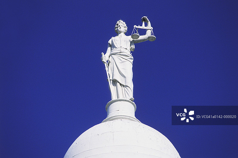 正义的天平图片素材