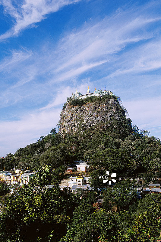 波帕山上的蒲甘寺庙图片素材