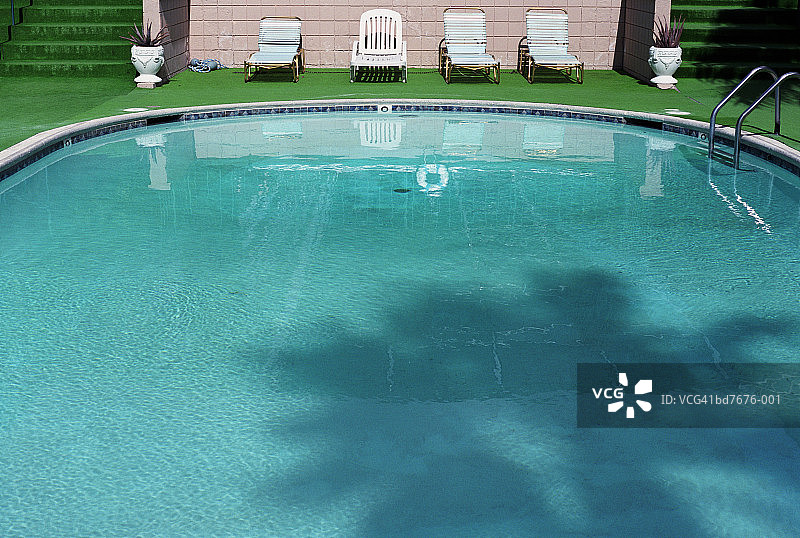 户外游泳池图片素材