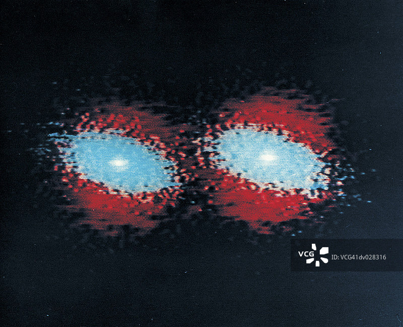 计算机模拟：两星系螺旋合并图片素材