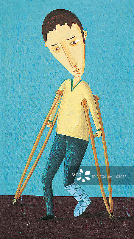 拄着拐杖、腿部骨折打着石膏的男人肖像图片素材