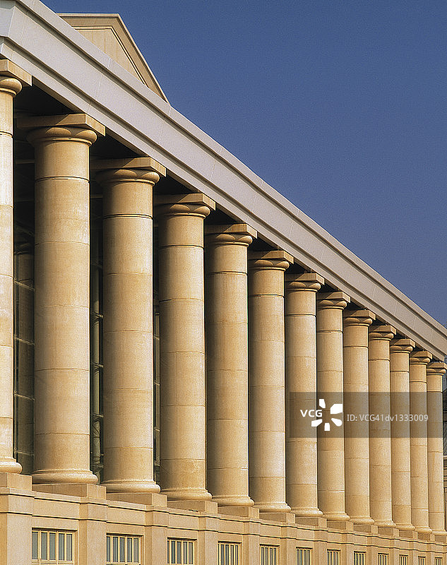 建筑外观的石柱图片素材