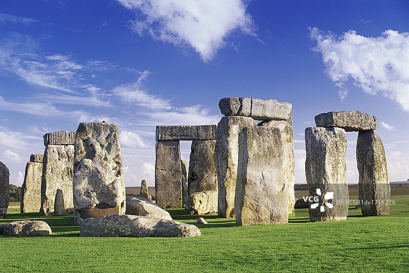 英格兰威尔特郡索尔兹伯里平原的巨石阵图片素材