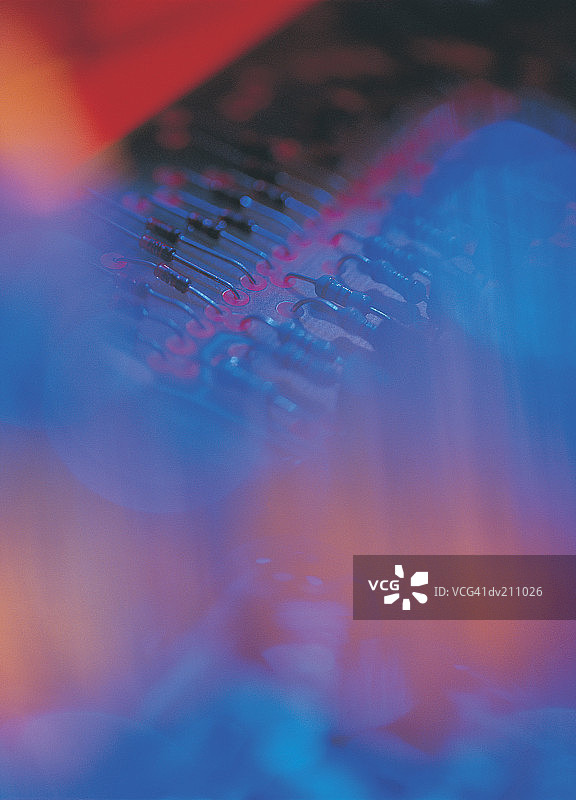 青色光晕灯光效果，电路板遮罩图片素材