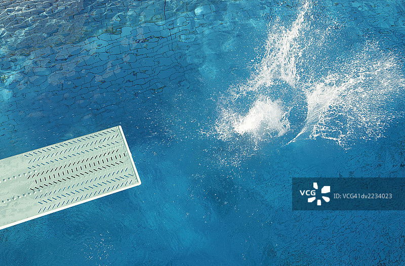 水花与跳水板图片素材