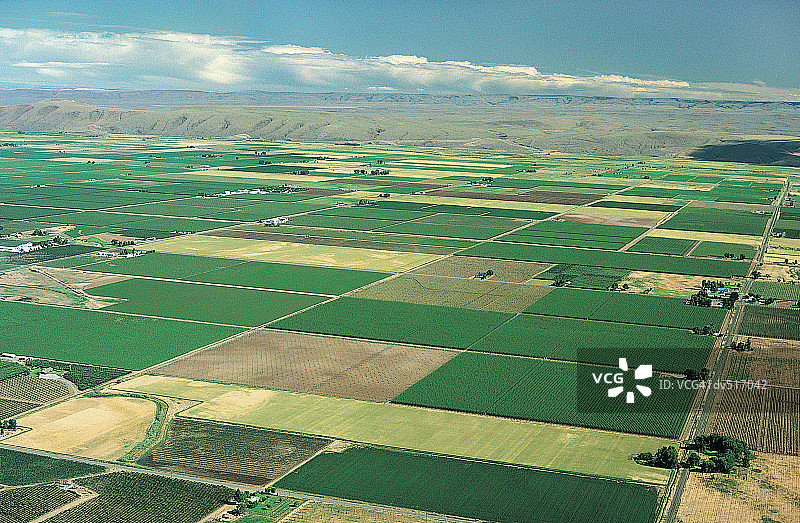 美国华盛顿州雅基马山谷的农田图片素材