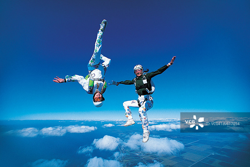 女性跳伞图片素材