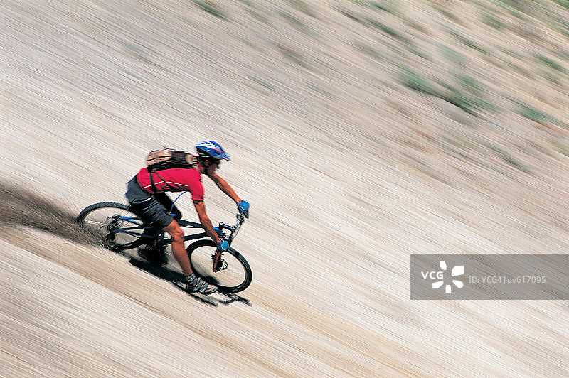 男人山地自行车运动图片素材