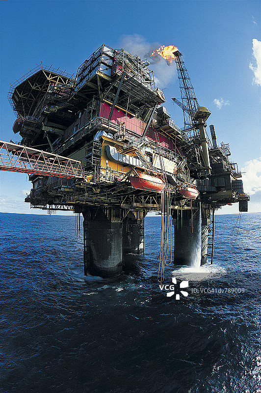 英国北海布伦特油田生产平台图片素材