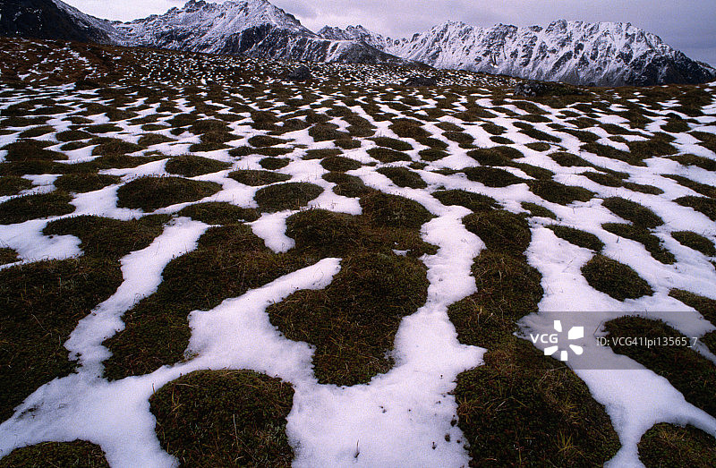 楚加奇山脉融化的雪，美国楚加奇国家森林图片素材