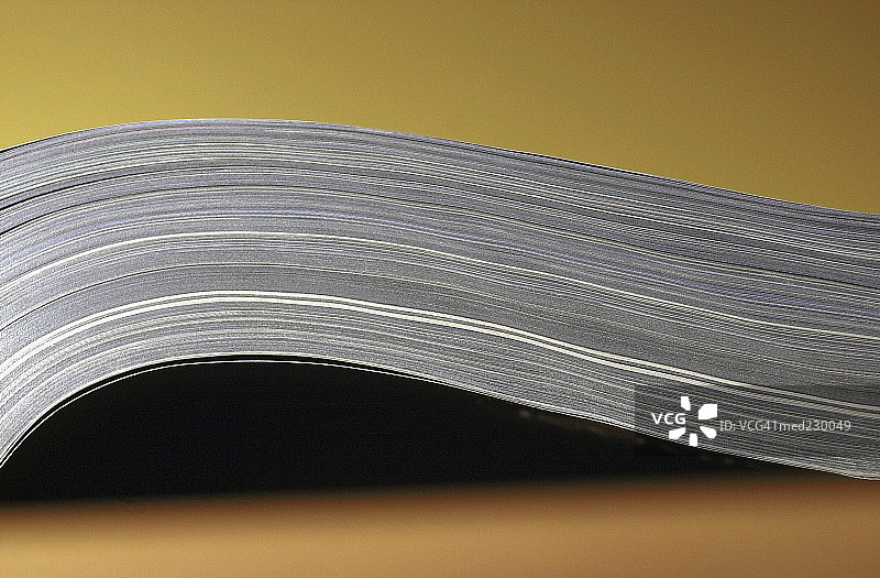 翻开的书页特写图片素材