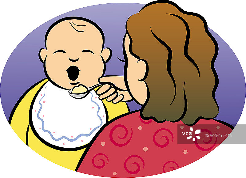 母亲给婴儿喂食图片素材