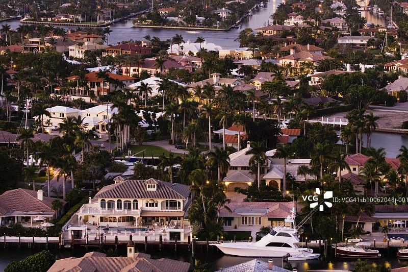 美国佛罗里达州劳德代尔堡：Intercostals水道社区鸟瞰图片素材
