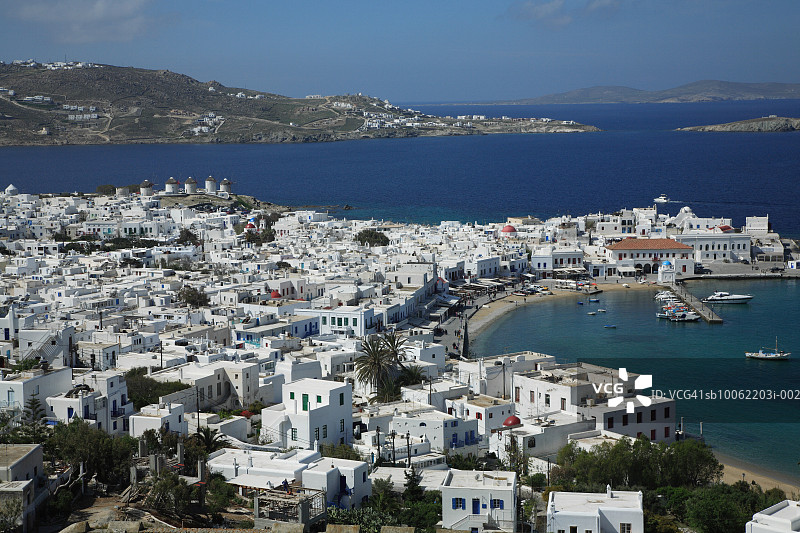希腊基克拉泽斯群岛米科诺斯镇鸟瞰图片素材
