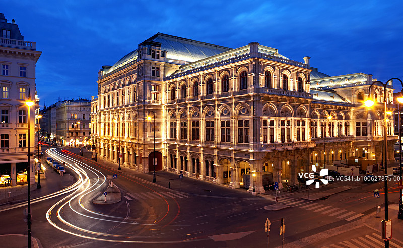 奥地利维也纳 Burg 剧院夜景图片素材