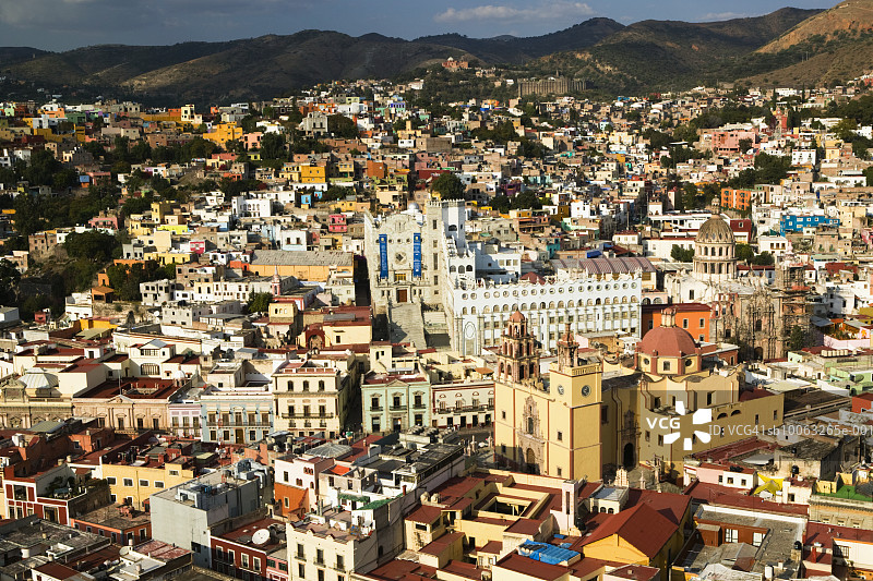 墨西哥瓜纳华托州，从皮皮拉纪念碑观望瓜纳华托图片素材