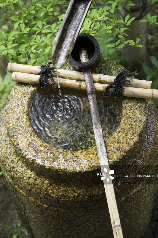水盆特写图片素材