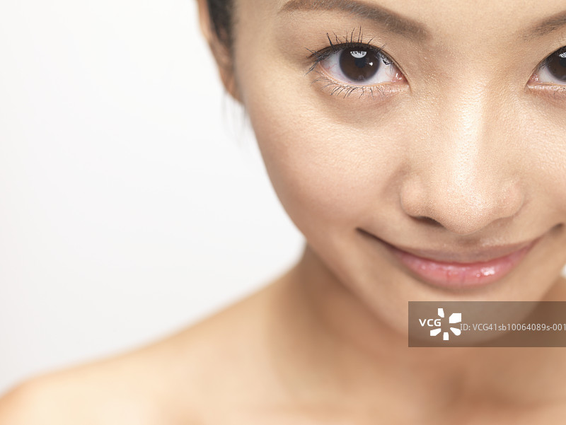 微笑的女人，肖像特写图片素材