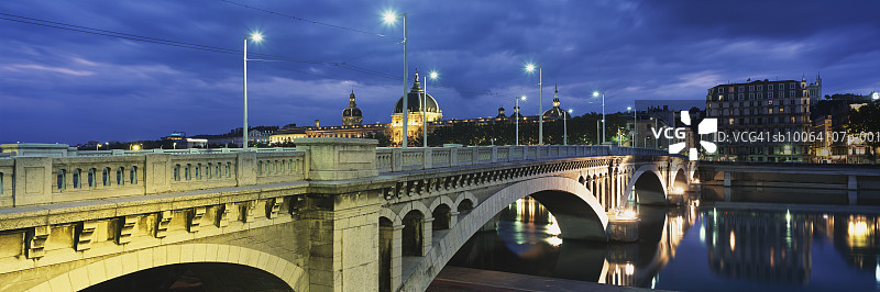 罗纳河上的威尔逊桥图片素材