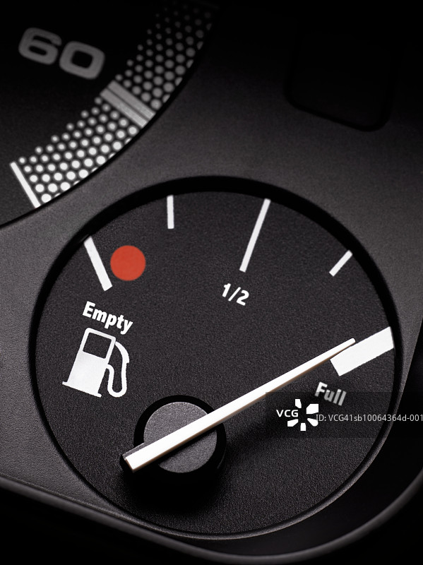 汽车燃油表，特写图片素材