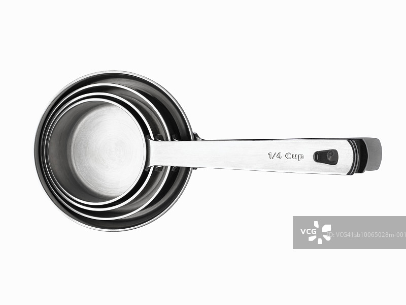 堆叠的空量杯图片素材