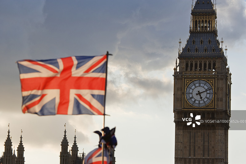 英国伦敦大本钟和英国国旗图片素材