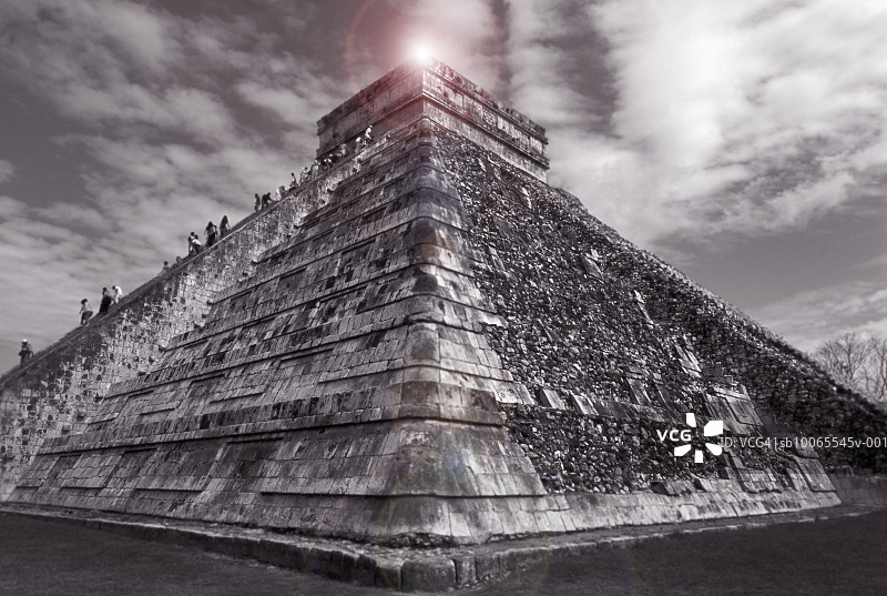 墨西哥尤卡坦库库尔坎金字塔图片素材