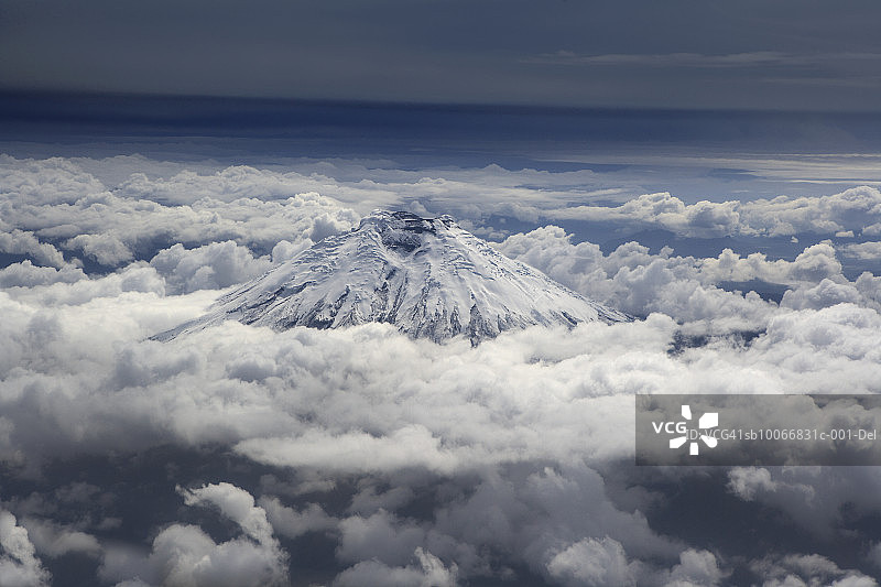 厄瓜多尔科托帕希山图片素材