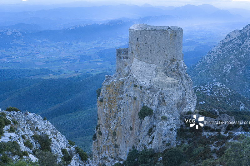 法国屈屈尼昂：Queribus城堡遗址图片素材