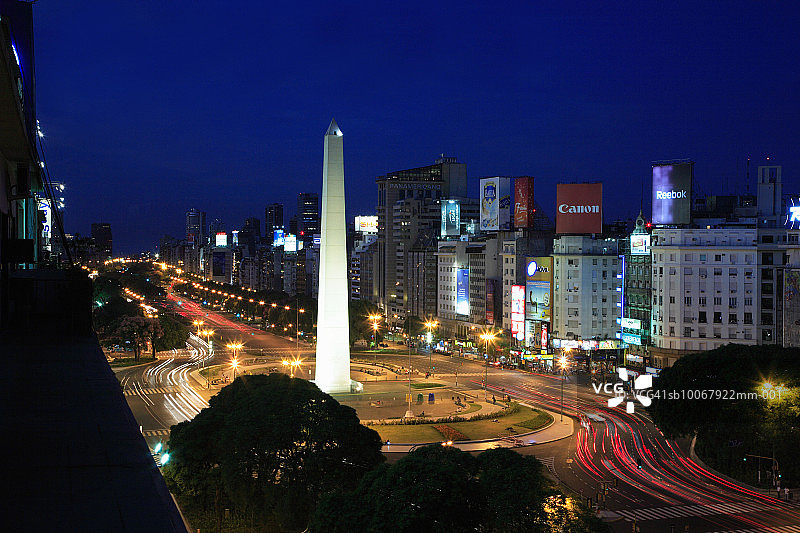 阿根廷布宜诺斯艾利斯共和国广场方尖碑图片素材