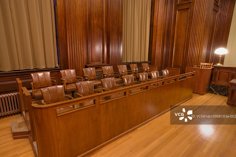 法庭中的陪审团席位图片素材