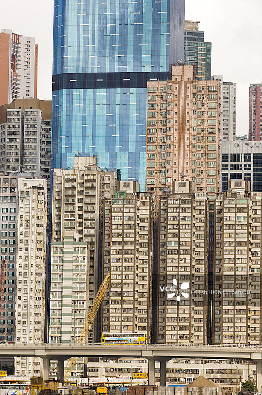 中国香港市中心摩天大楼特写图片素材