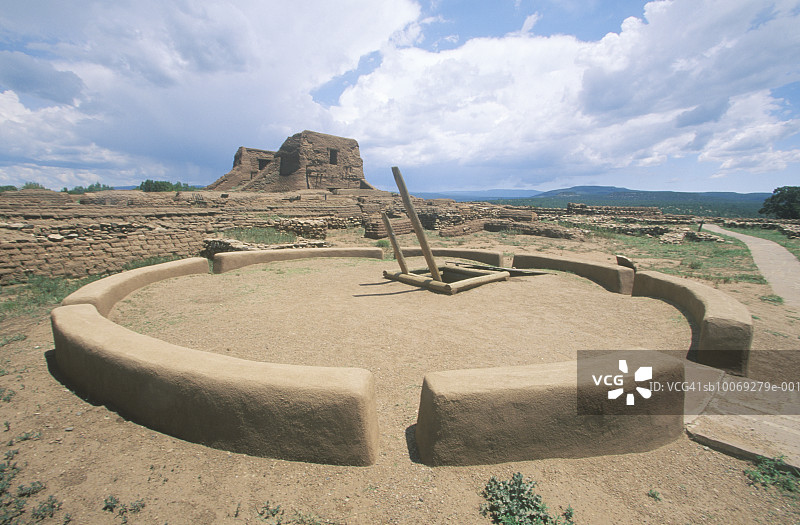 美国新墨西哥州佩科斯国家历史公园：基瓦和普韦布洛祭祀室图片素材