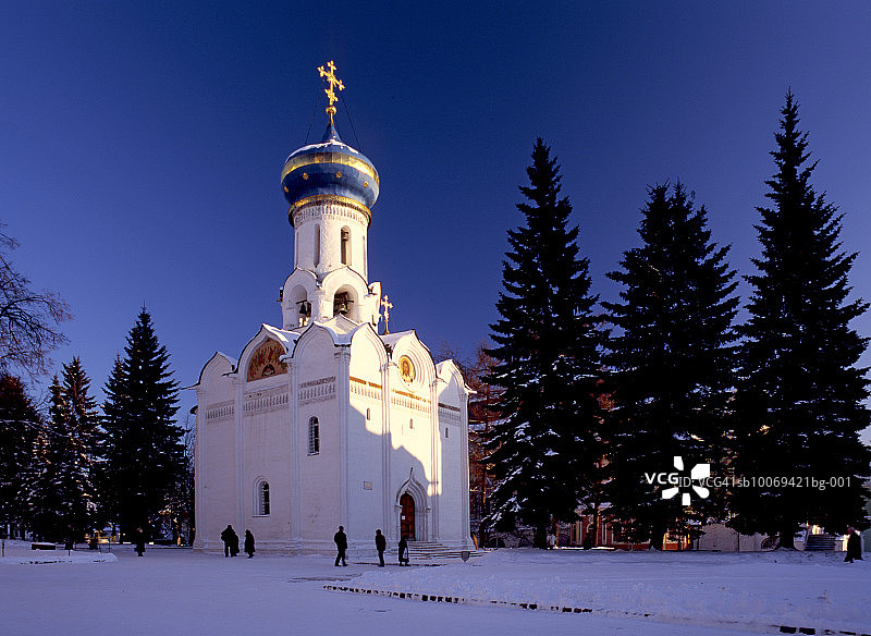 俄罗斯谢尔吉耶夫镇圣灵教堂图片素材