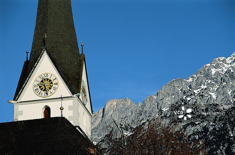 教堂的尖塔图片素材