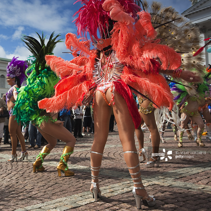 赫尔辛基参议院广场桑巴狂欢节图片素材