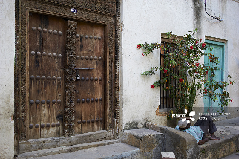 坦桑尼亚桑给巴尔石头城古老的门图片素材