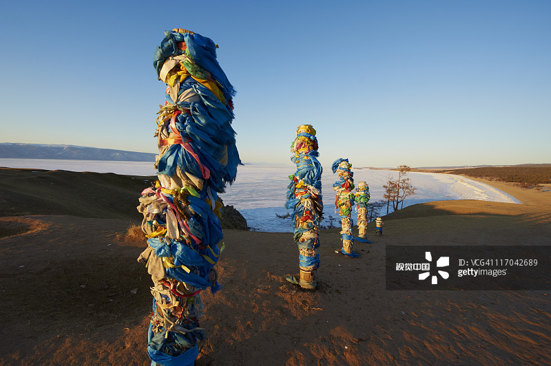 俄罗斯西伯利亚贝加尔湖萨满旗图片素材