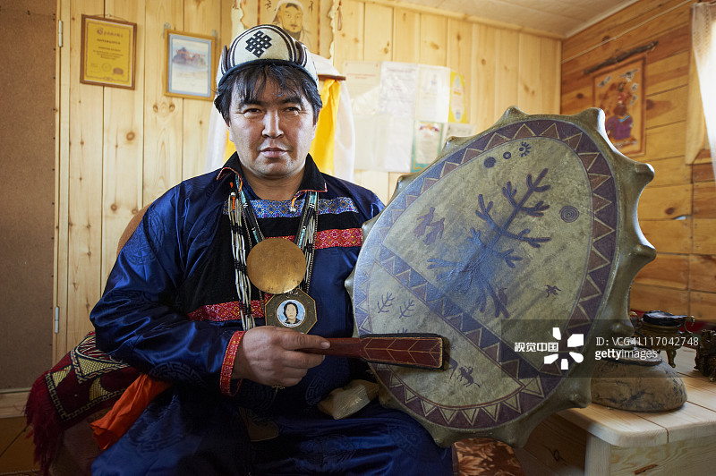 俄罗斯西伯利亚贝加尔湖布里亚特萨满图片素材