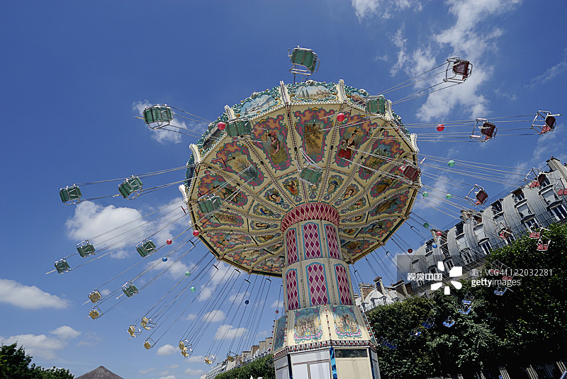 法国巴黎杜乐丽花园的游乐设施图片素材