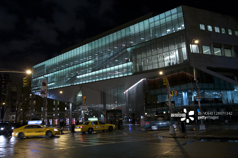 茱莉亚音乐学院艾琳·戴蒙德大楼，位于美国纽约市上西区图片素材