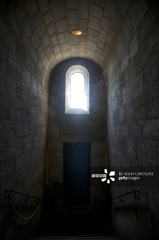 纽约大都会艺术博物馆回廊的石灰岩走廊图片素材